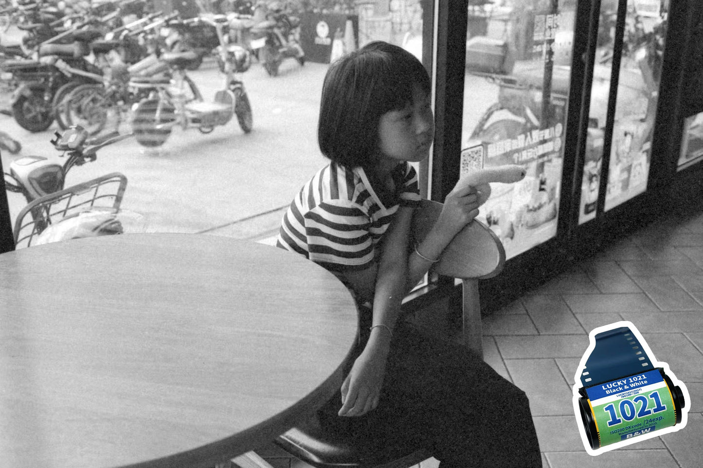 35mm LUCKY 1021 B&W Film, Tested ISO200~100, 24EXP. FILMDONGDONG