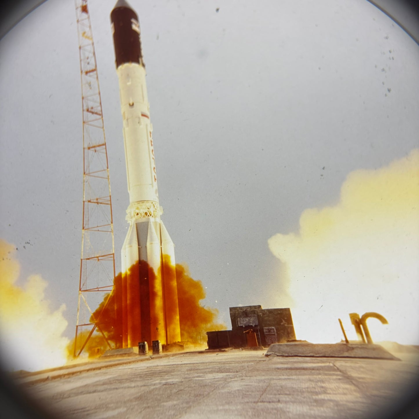 IMAX screening film, film cell bookmark-scene 10 Lighting Up The Rocket -FILMDONGDONG