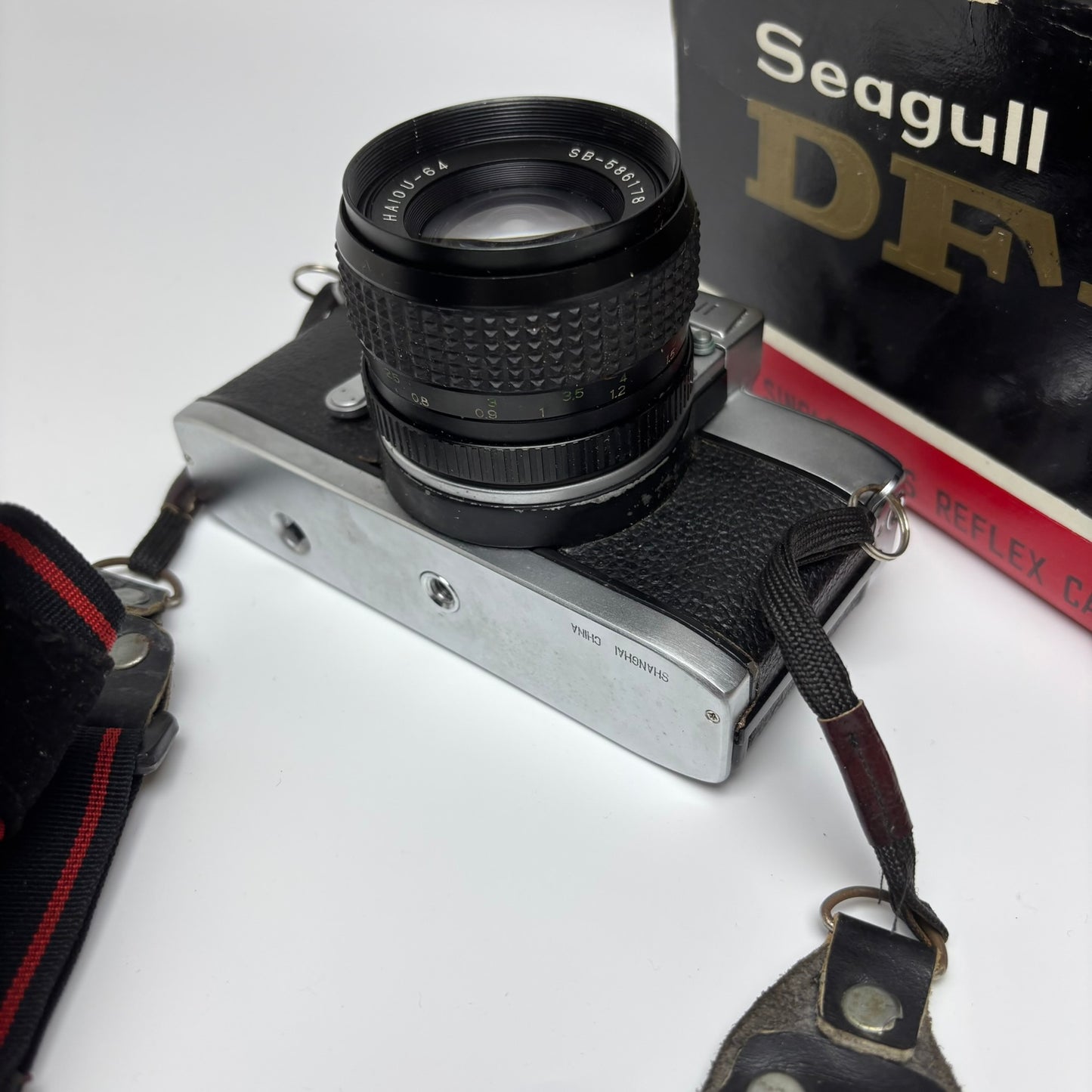 Seagull SLR camera DF-1 Haiou DF1 with 58mm F2.0 lens, Chinese SLR camera