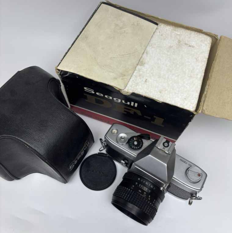Seagull SLR camera DF-1 Haiou DF1 with 58mm F2.0 lens, Chinese SLR film camera