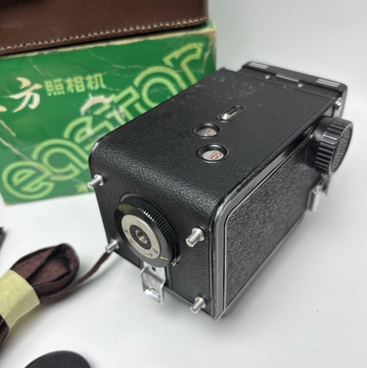 120 old film camera China Dongfang Eastar F-120 TLR 75 mm F/3.5 Camera, 120 6x6.