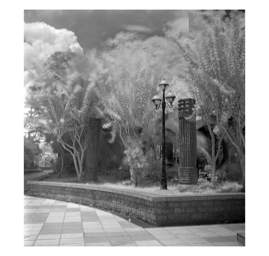 16 Pieces 127film, 4x4 Aviphot 120 film, B&W /infrared film, ISO100